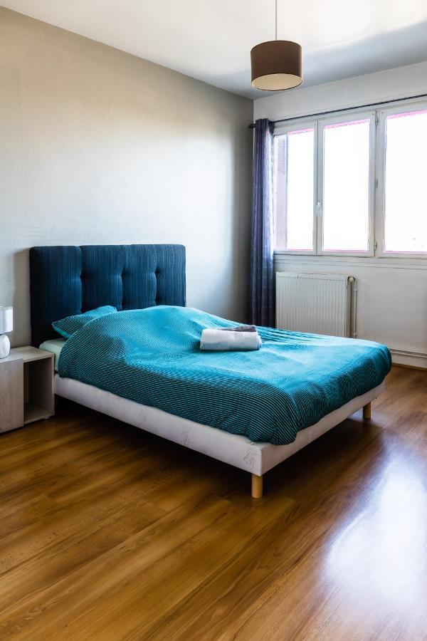 Le Voltaire -2 Chambres- 70M2- Hypercentre-Parking-Wifi Fibre- Nouvelle Literie Tarbes Exterior foto